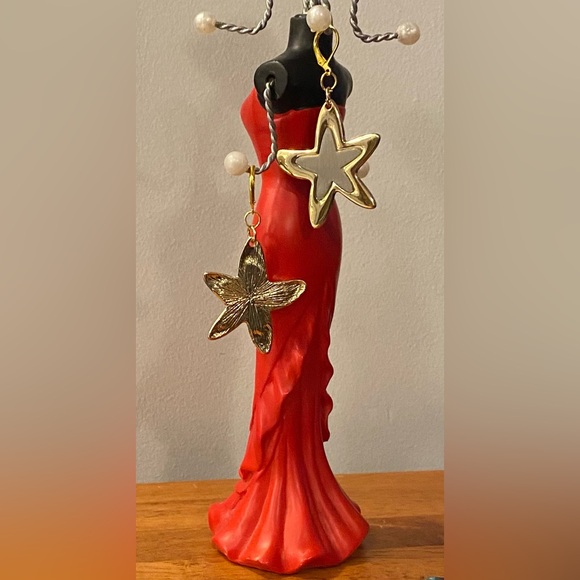 NEW Gold two-toned earring - Picture 3 of 3